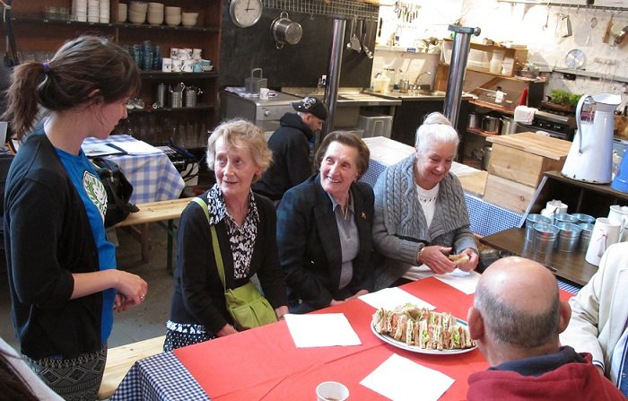 Empower communities to reduce UK food poverty