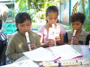 Children in their recorder lesson (Children Club)