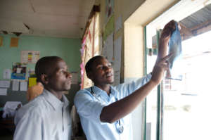 ECPs, Alfunsi and Owen, discussing an x-ray