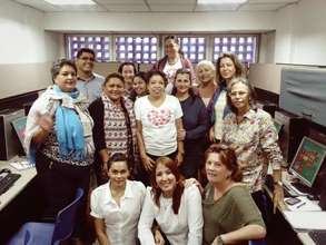 Amazing team! Senos Ayuda volunteers