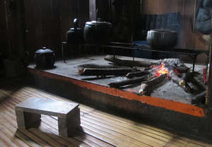 Traditional cooking hearth