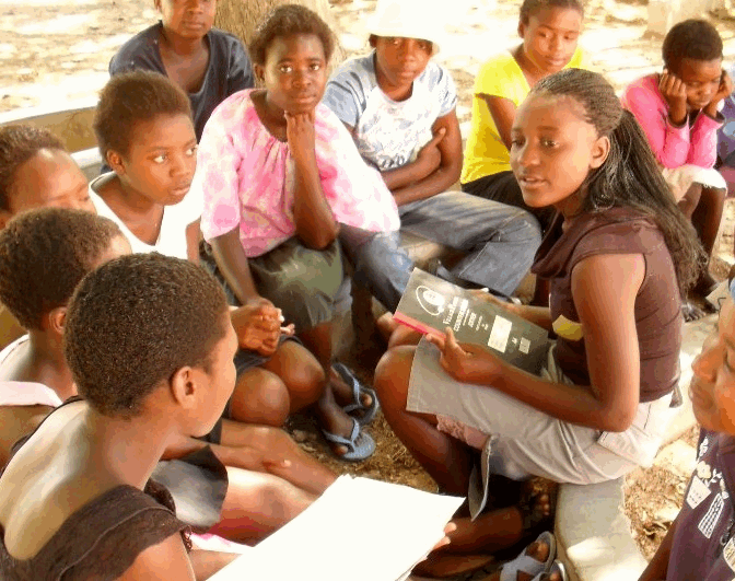 BUILDING THE FUTURES OF 100 ZIMBABWEAN GIRLS