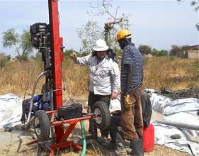 Volunteer Rob and apprentice Thai