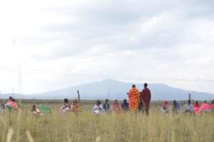 Sootian & an elder addressing guests