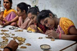 Jewellery Training at Mumbai Shelter Home