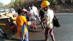 support the migrant labor with ready to eat food