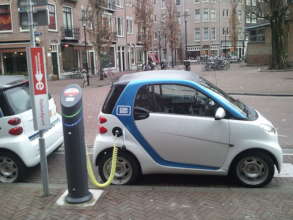 Electric car (mmurphy/pixabay)