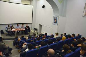 Debate; 18 February