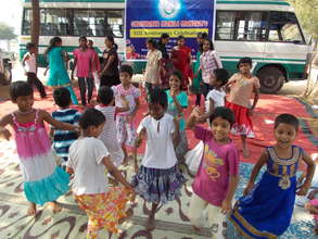 Children in a out door event org.by the Organizati