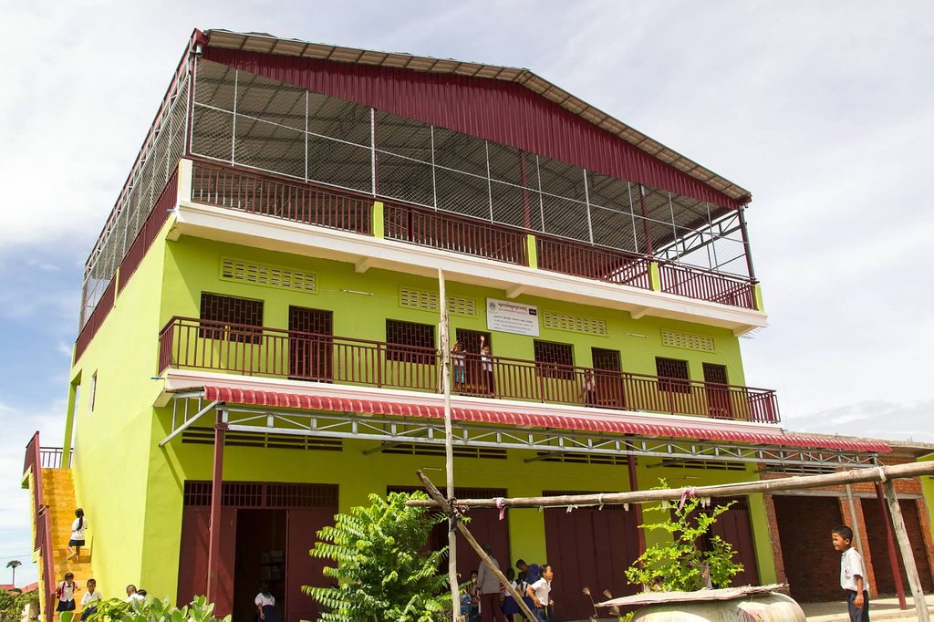 Bring a new dawn to 200 children in Cambodia