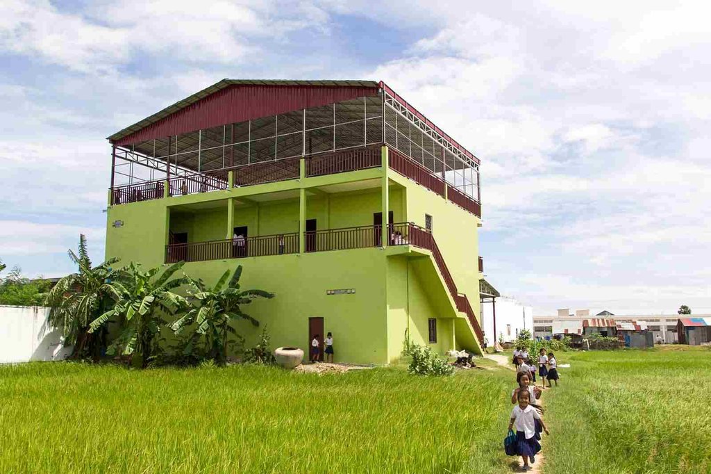 Bring a new dawn to 200 children in Cambodia