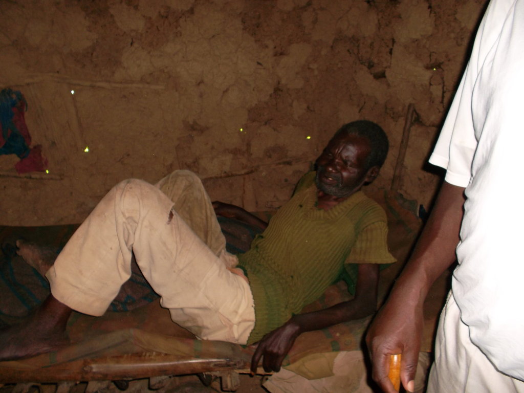 Eradicate jiggers in 3 districts in Kenya GlobalGiving