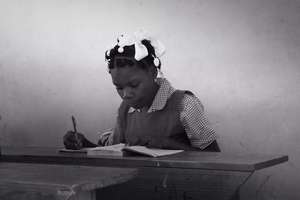 Vedline studying in school