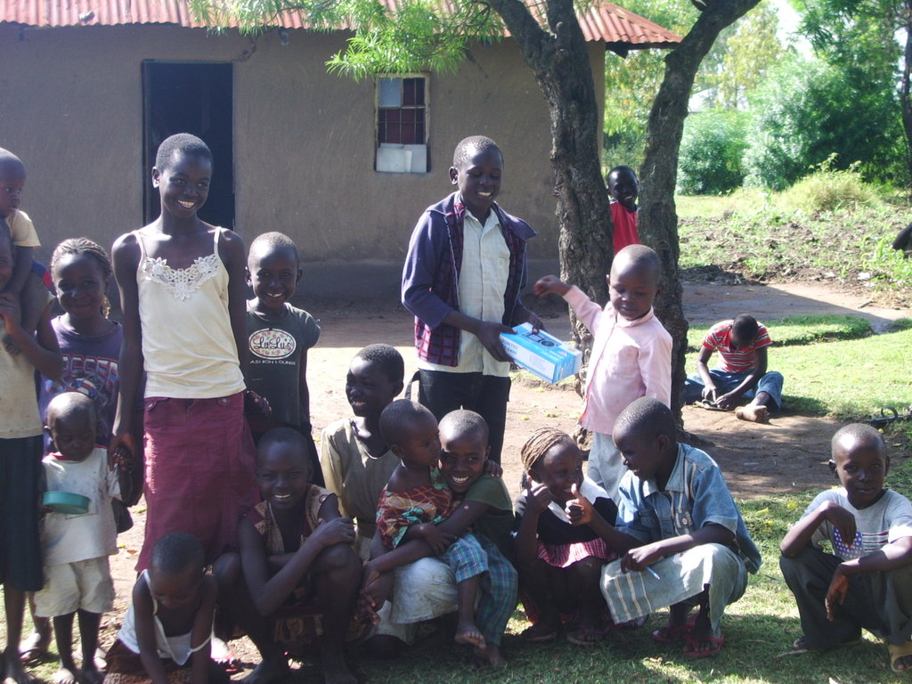 Nutritional support to 500 orphans in Koguma Kenya