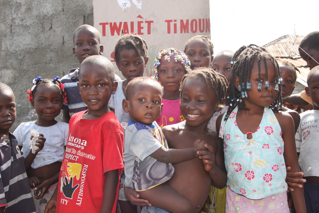 Sanitation for 3,500 Earthquake Victims in Haiti