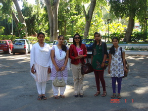 g4g scholarship girls after lunch with Chandana