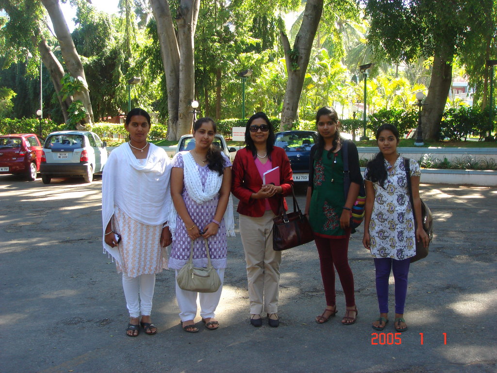 Provide scholarship for 8 bright girls in India