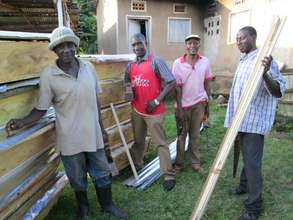 KIRUCODO Team after a day' work on the hives