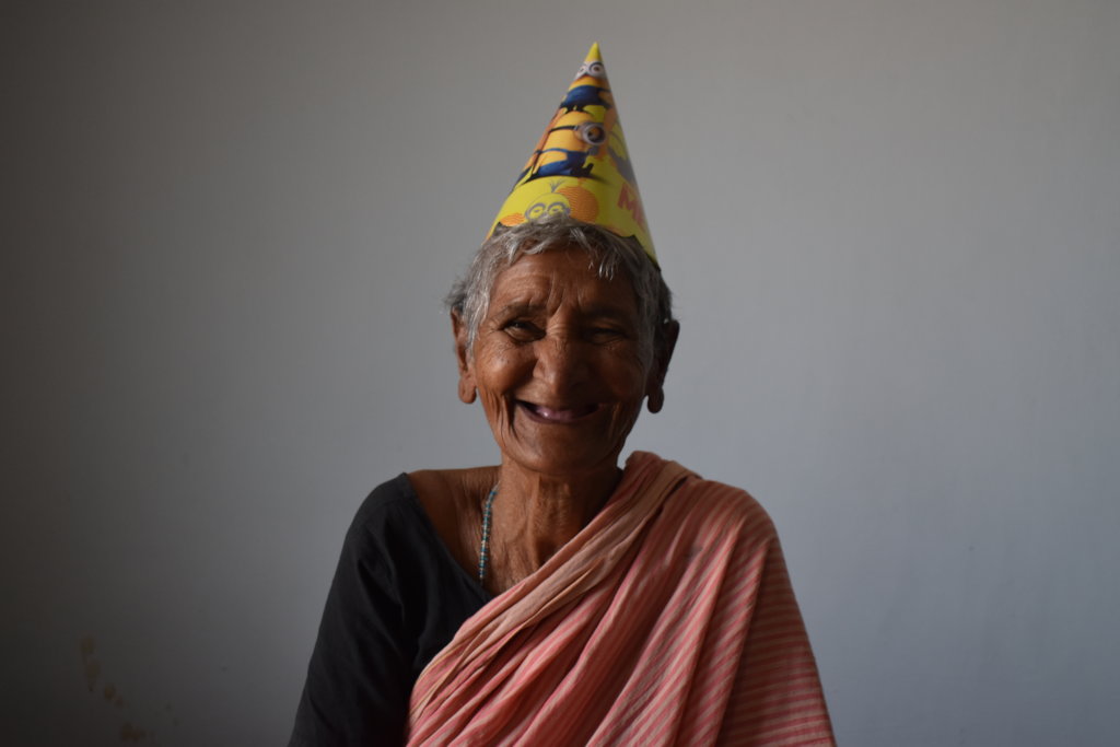 Sponsor Food for the Poor &orphans in Old age home