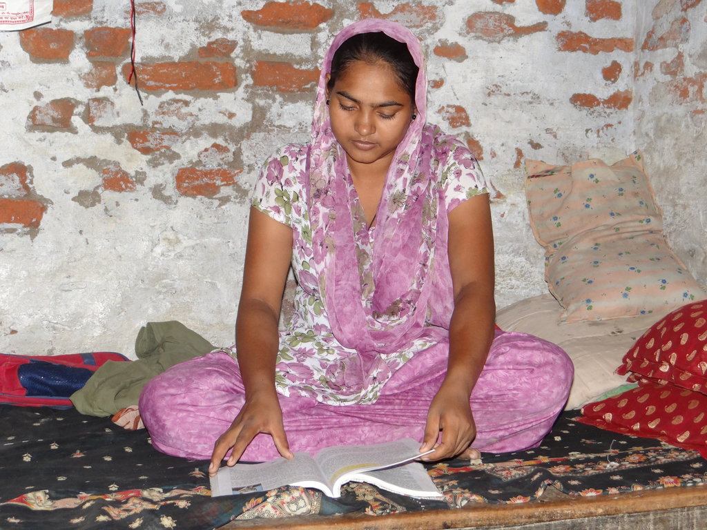 Support girl child for a better future: Hina