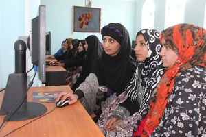 Computer Students in an AIL center