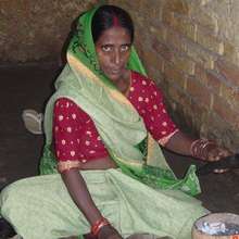 Manavi member making bangles