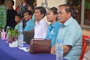 Community leaders and environment expert