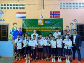 Contestant winners with awards