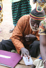 Vaccination man preparing vaccines