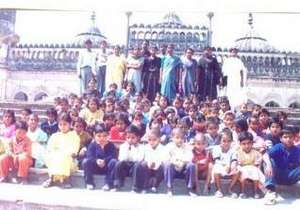 Children on historical monument exposure trip
