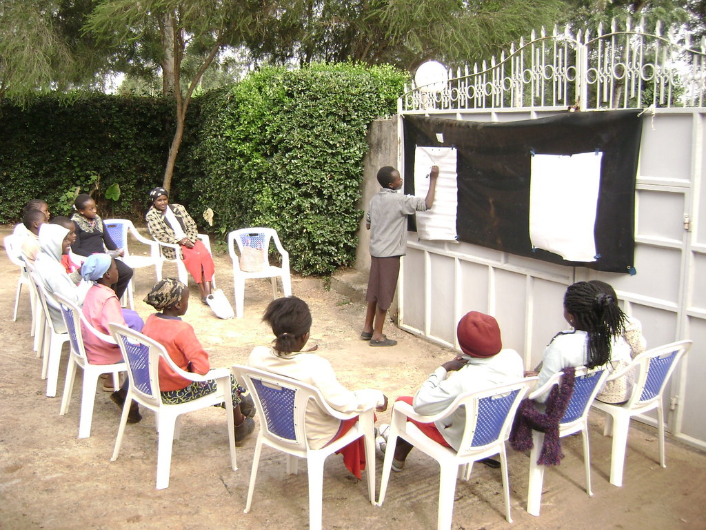 Mentoring & Lifeskills for 220 Poor Girls in Kenya