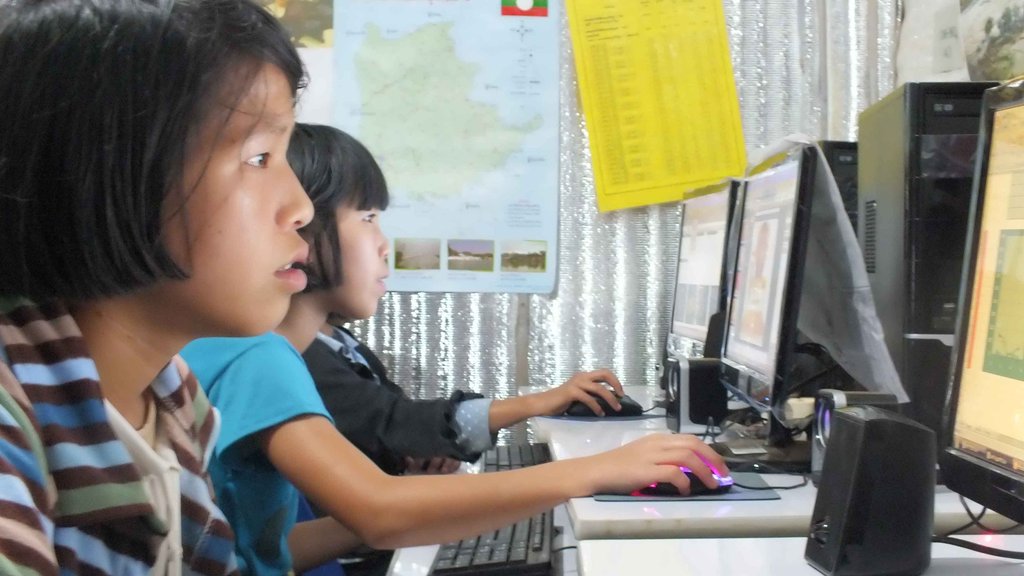 Empower ethnic Burmese refugees through education