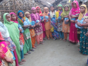 MY Pad distribution to women