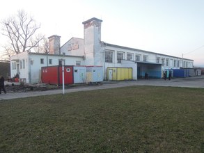 Exterior showers and toilets