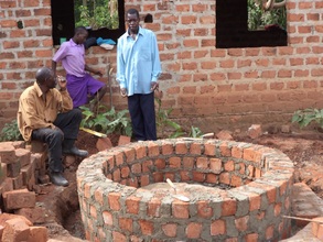 Constructing the base with bunt bricks