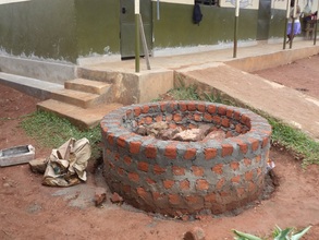 Stone Graveling the base before concrete