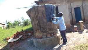 Covering the tank to allow the top cover cure