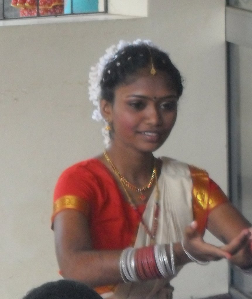 Job training for at-risk young women in Sri Lanka