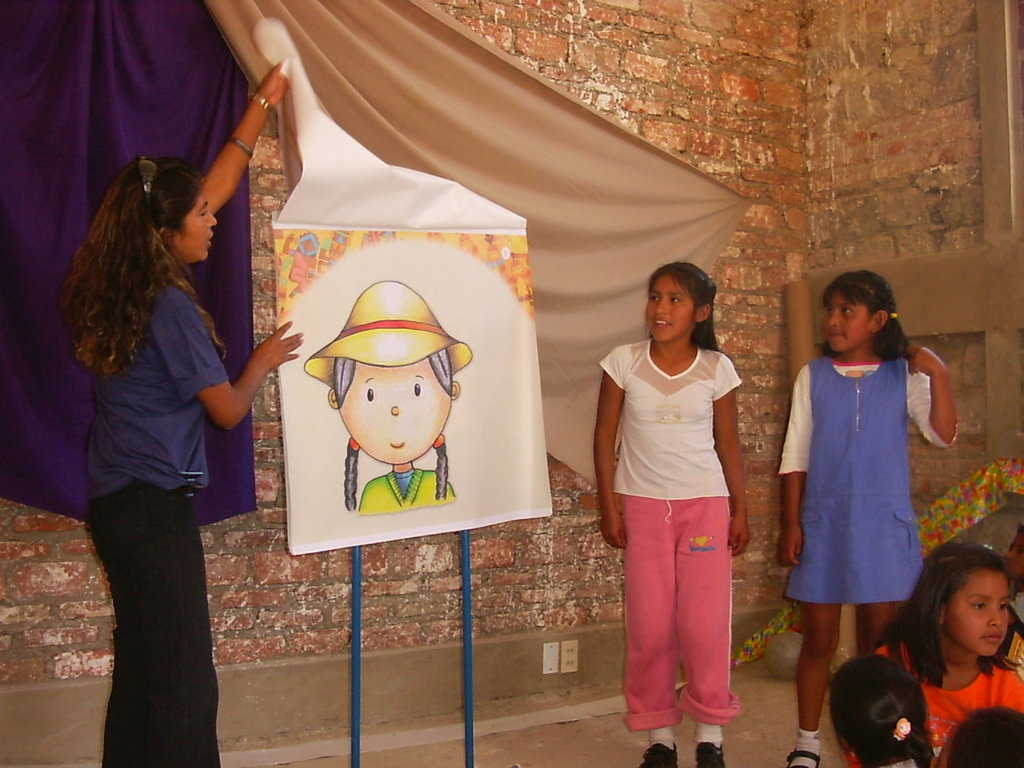 Educate teenagers about sexual health in Bolivia