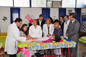President Bachelet, Dr Jorge Rojas, and patient