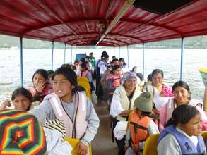 A boat trip to the lake!