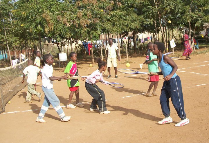Build School For 500 Poor Slum Children In Kenya