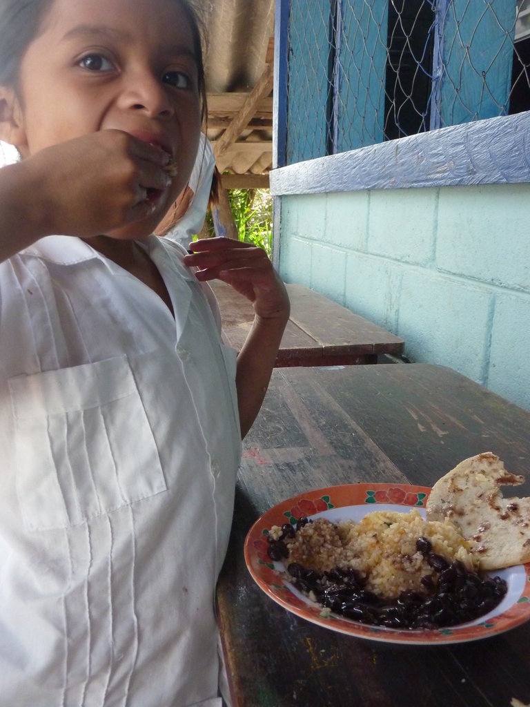 Education & nutrition for 200 children in Honduras