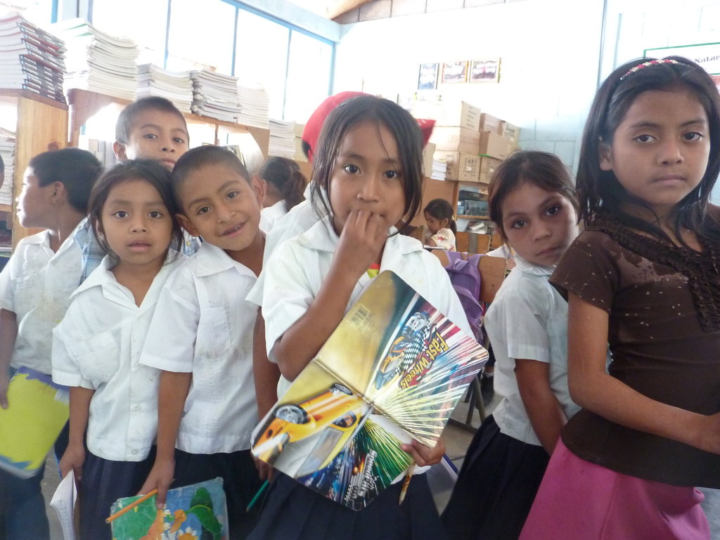 Education & nutrition for 200 children in Honduras