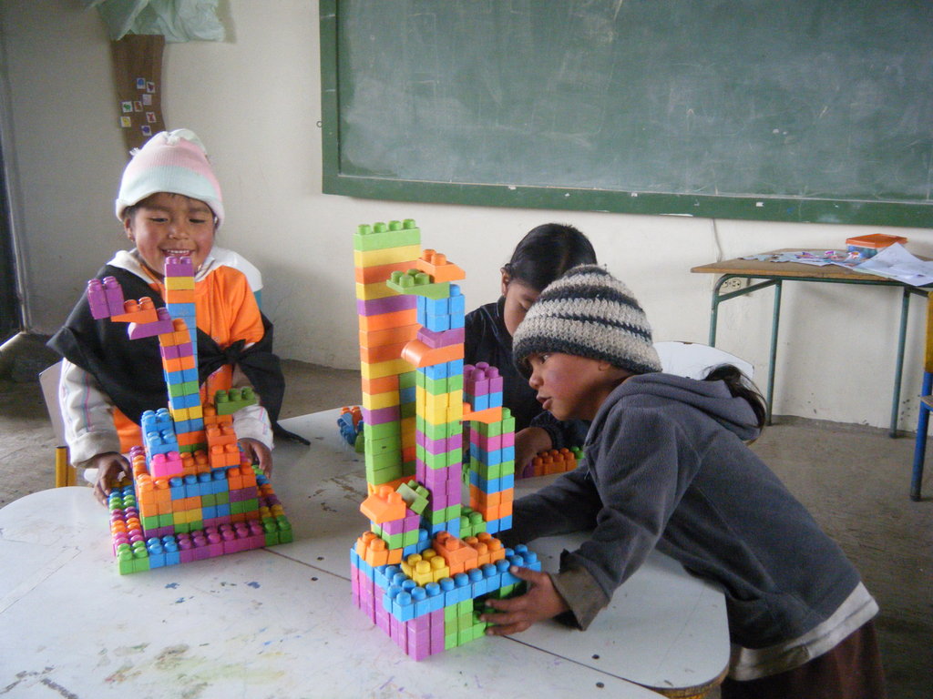 Education & nutrition for 87 children in Ecuador