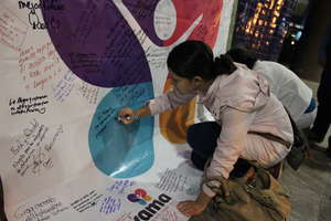 Anual report event. A donor make a wish for Mayama