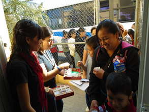 Families arriving at graduation event.