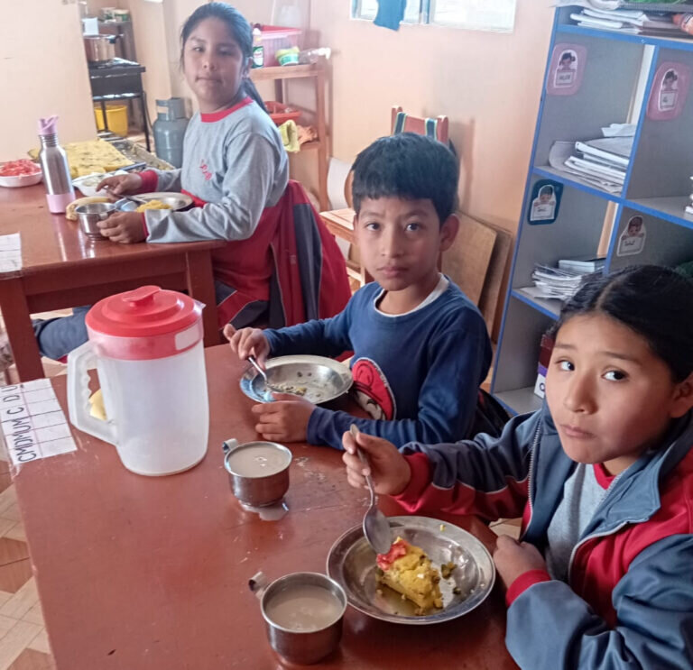 School meals in Peru