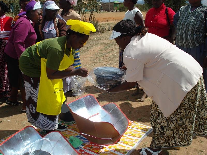 Using Solar Energy for Cooking Fuel in Kenya