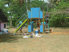 VOLUNTEERS FROM HEWLETT PACKARD-PAINTING